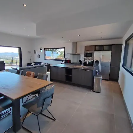 Luxe Vue Mer 4chambres Piscine Villa *